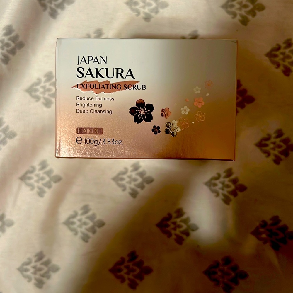 Japan exfoliating scrub brand new never used.